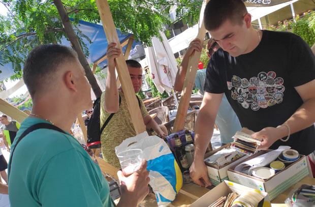 СКУП КОЛЕКЦИОНАРА ПИВСКИХ РАРИТЕТА: Кригле и чаше пуне од мењаже